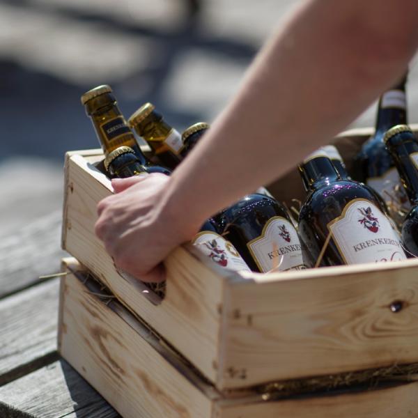 Krenkerup Bryggeri kasse med ølflasker