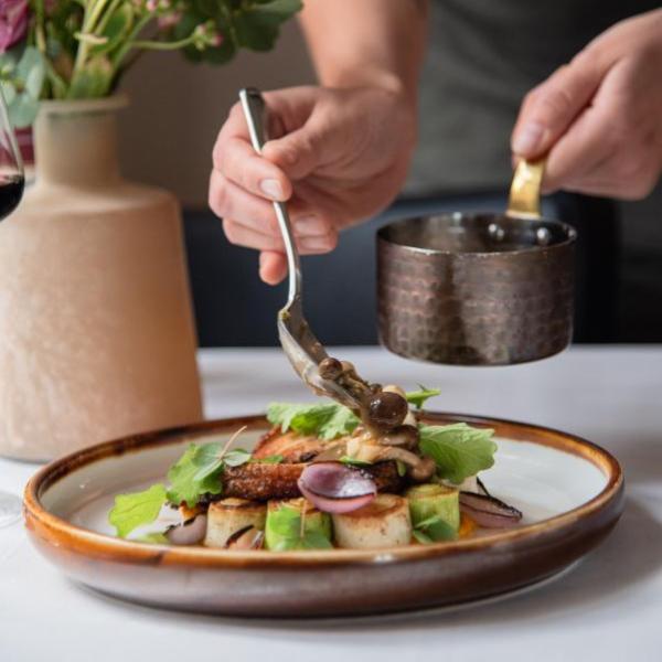 Eskilstrup Højmølle Kro Resaturant mad anretning