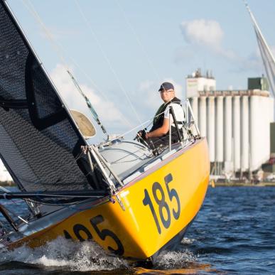 Vegvisir Race båd