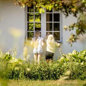 Maribo Frilandsmuseet De Gamle Huse piger